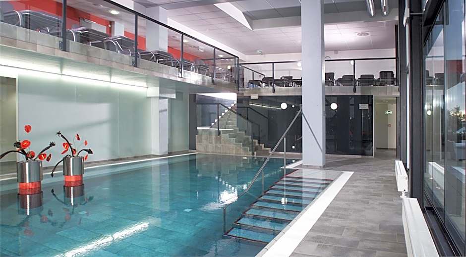 All in Red Thermenhotel