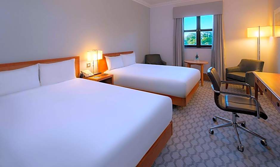 Hilton Puckrup Hall, Tewkesbury