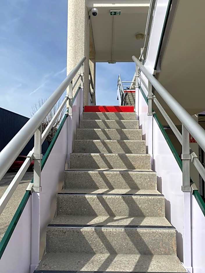 Premiere Classe Lyon Sud Chasse sur Rhone Vienne