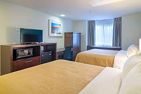 Queen Room with Two Queen Beds - Non-Smoking