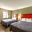 Deluxe Inn & Suites By OYO Miami OK