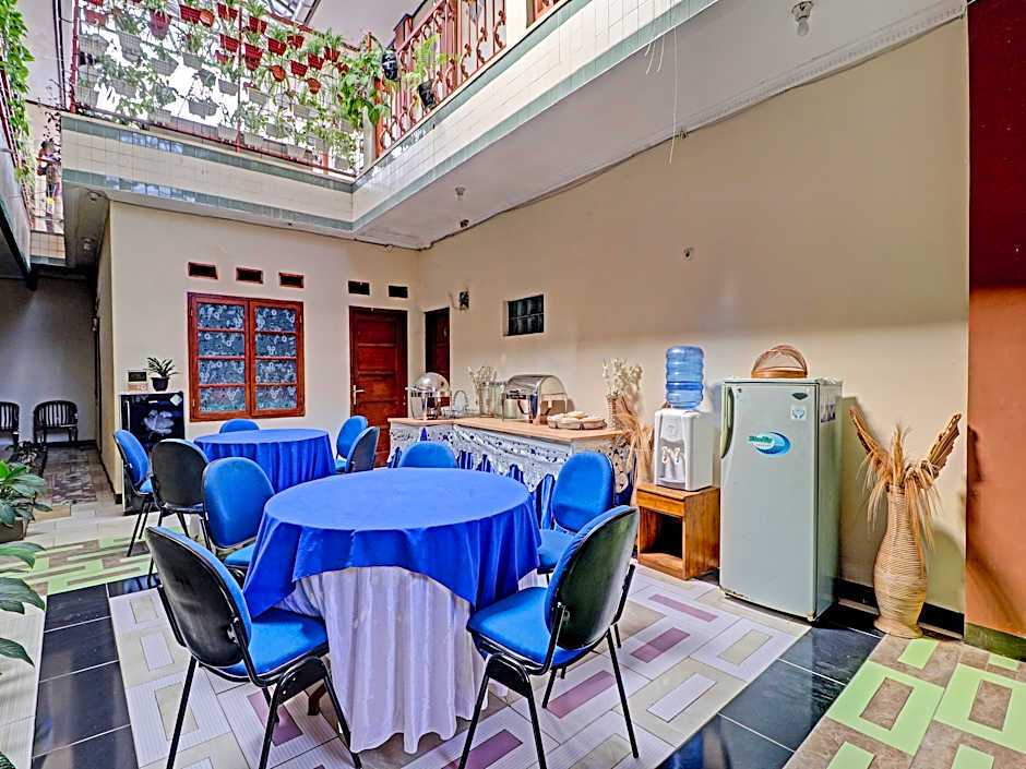 Oyo 91480 Putridapisa Syariah