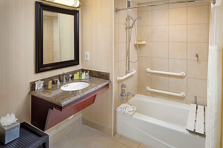 DoubleTree By Hilton Hotel Los Angeles/Commerce