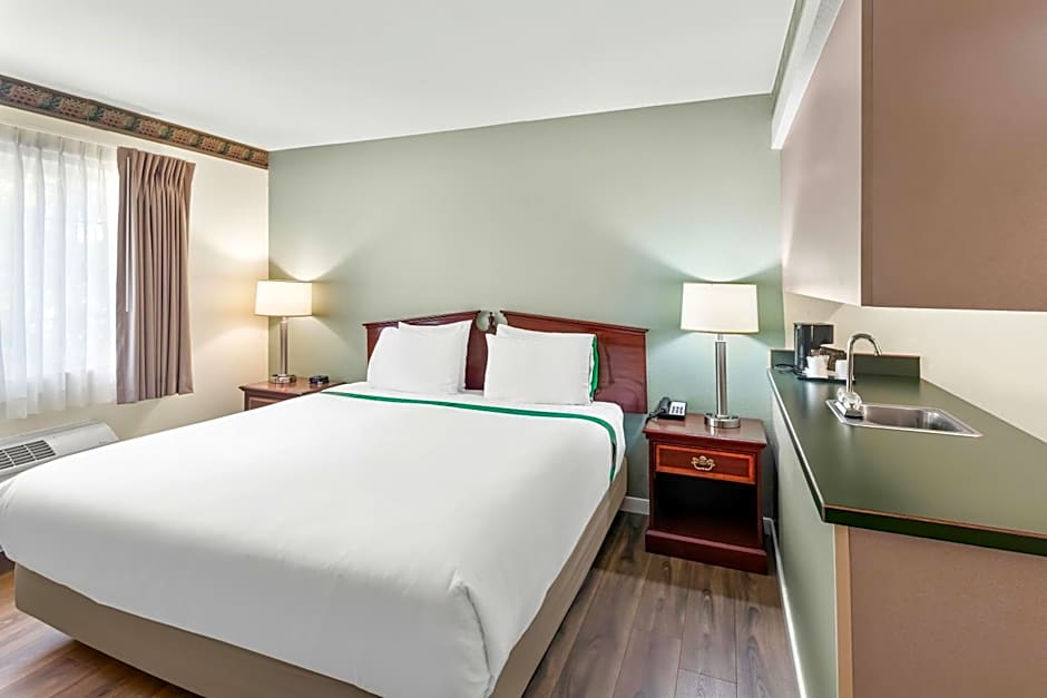 GuestHouse Inn & Suites Kelso