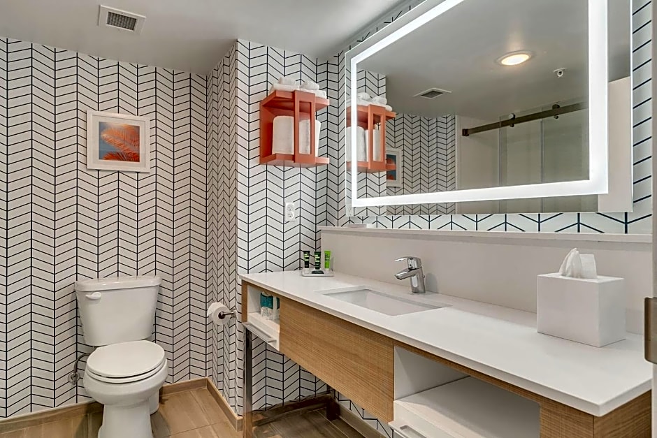 Holiday Inn Express & Suites Destin - Miramar Beach By IHG