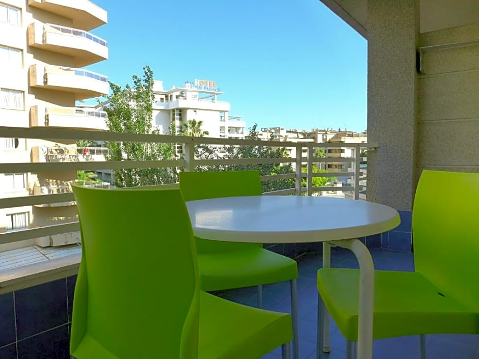 Rentalmar Zahara Family Suites