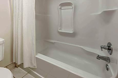 Super 8 by Wyndham Edmonton/West