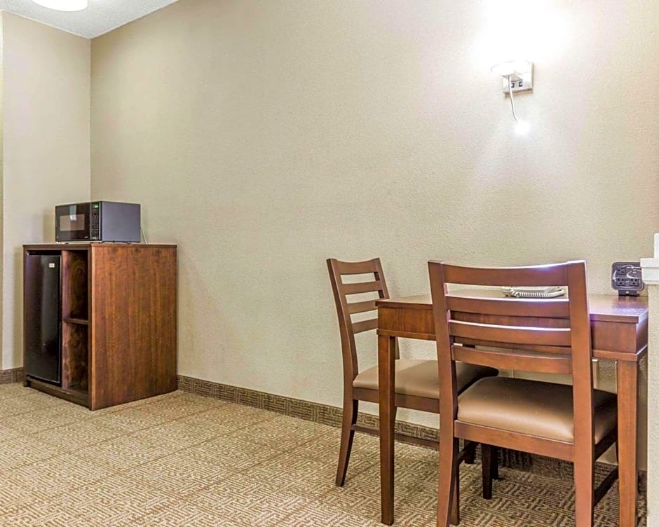 Comfort Suites at Isle of Palms Connector