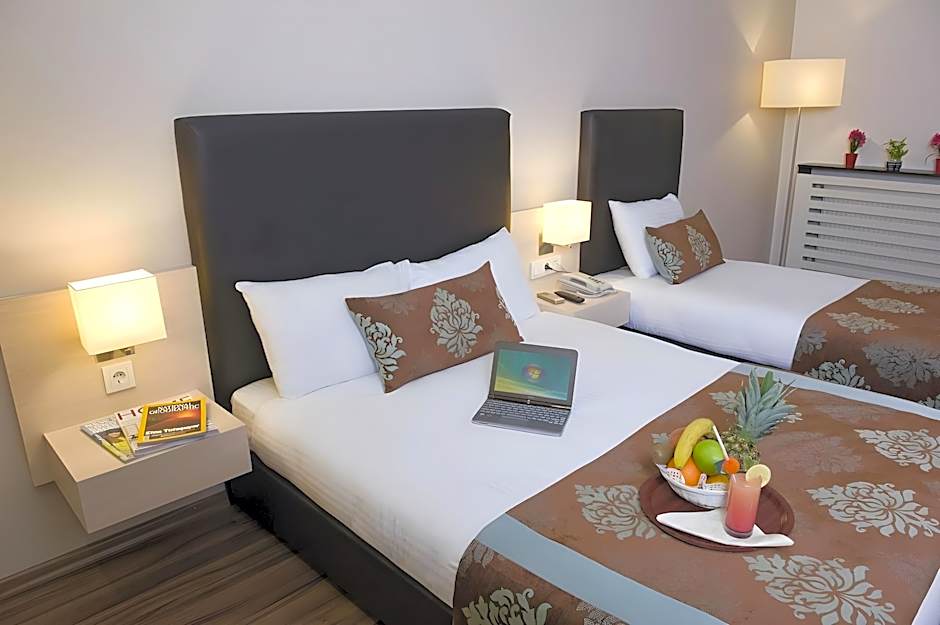 The New Hotel Zeybek