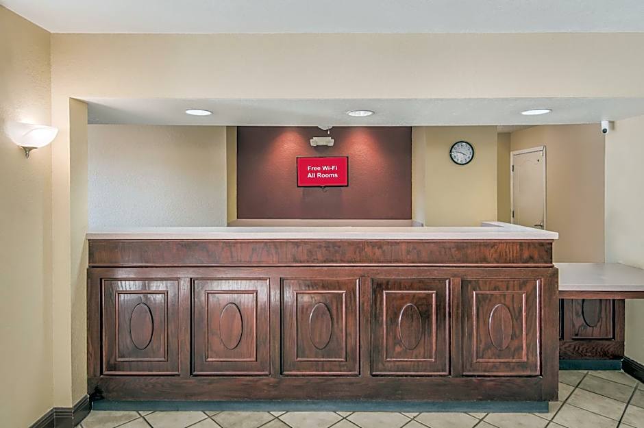 Red Roof Inn & Suites Pensacola East - Milton