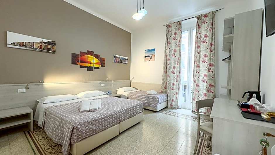 Nautilus Hotel