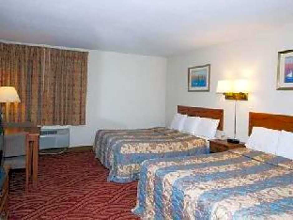 Econo Lodge Inn & Suites Stevens Point