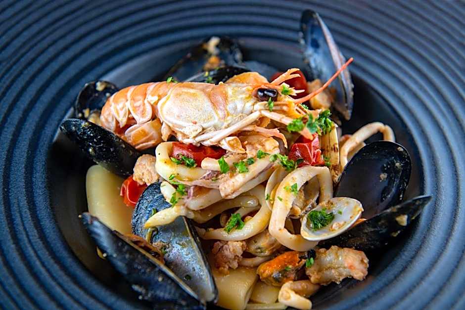 Guest House Train Station