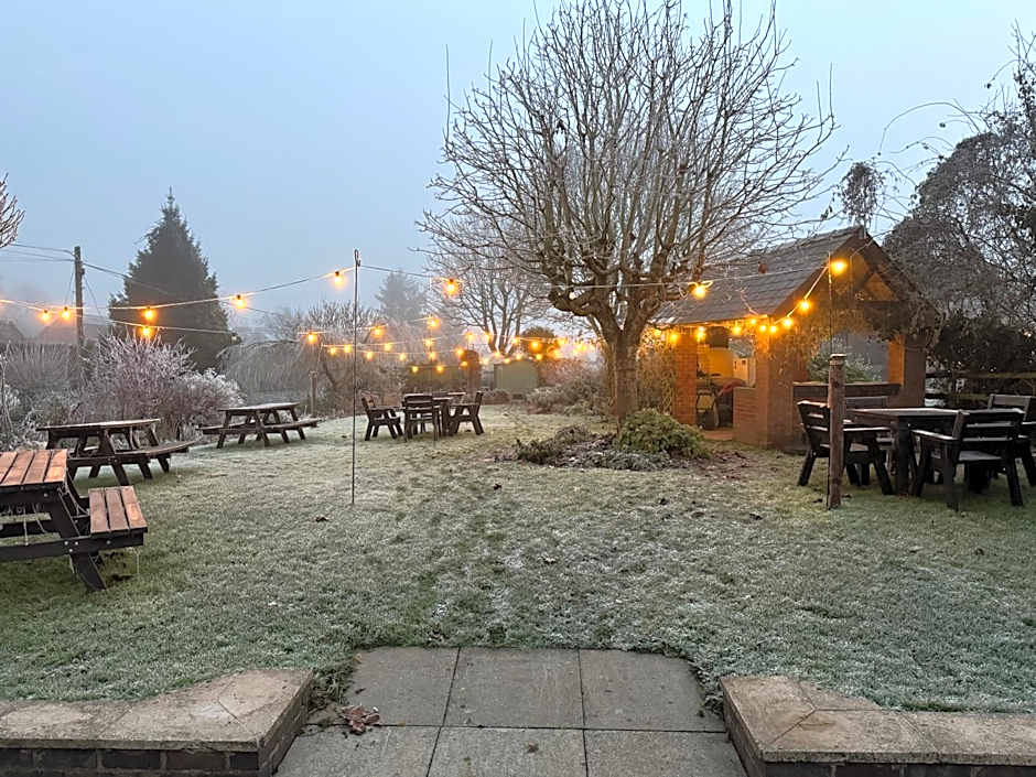 Self Check-In Rooms at The Three Horseshoes Inn