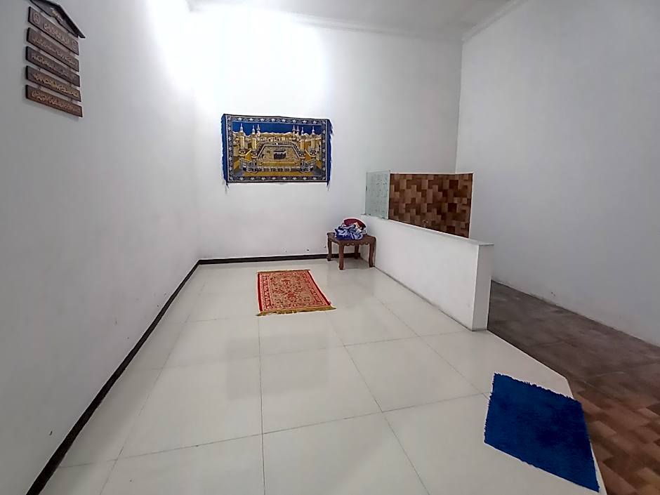 D Maktab Syariah Mitra RedDoorz Malang