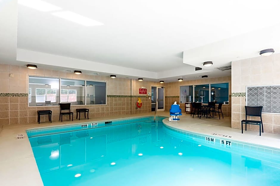 Holiday Inn Express Hotel & Suites Lagrange I-85 By IHG