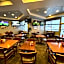 Coast Inn at Lake Hood