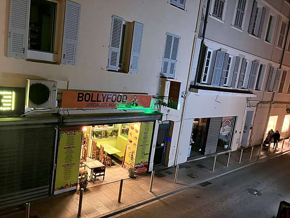 Arcotel Cannes 4 minutes du Palais des Festivals - NEW MANAGEMENT NEW TEAM - OLD REVIEVV