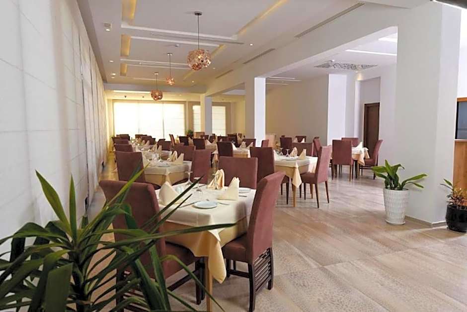 Hotel Lescure Business and SPA