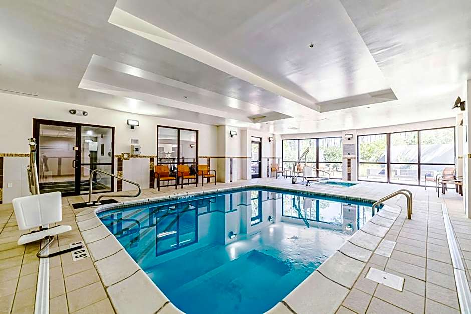 Courtyard by Marriott Biloxi North/D'Iberville