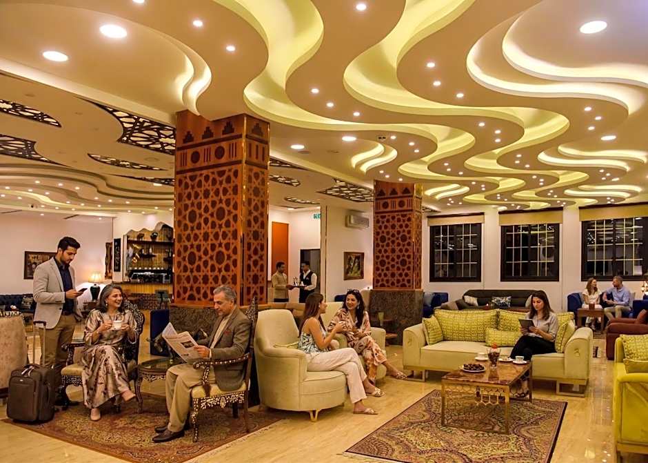 Petra Canyon Hotel