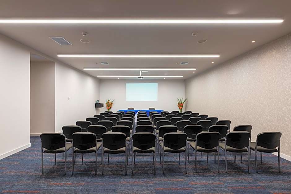 Hotel Holiday Inn Express & Suites Medellin By IHG