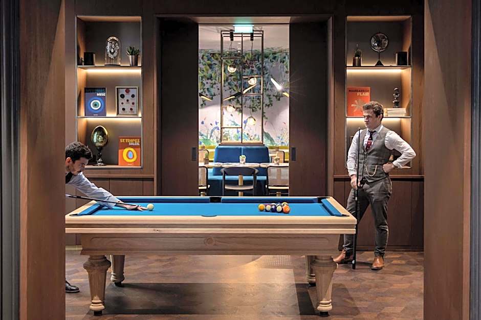 Victoria Palace Hotel