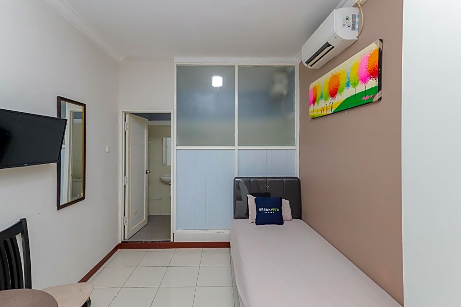 Urbanview Hotel Syariah Near Gelora Delta Sidoarjo