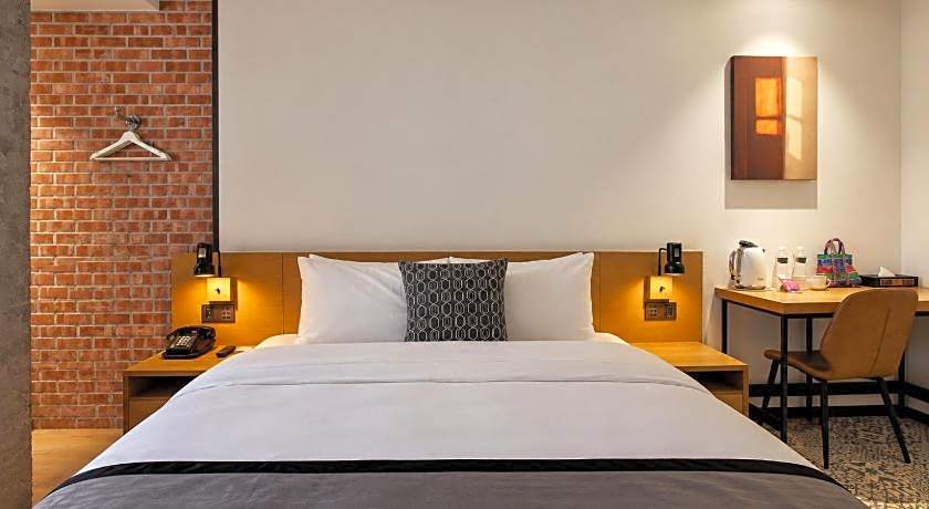BlueSky Hotel