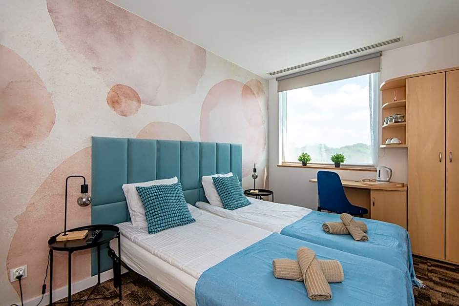 Sapphire Hotel Room Poznan