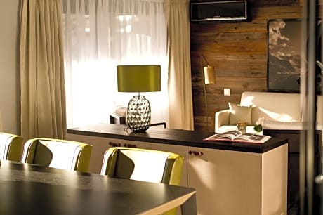 Penthouse Deluxe Suite Matterhorn View (2 Queen Beds)
