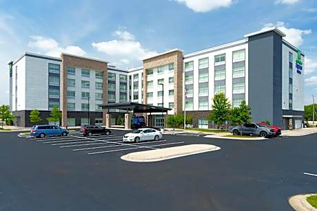 Holiday Inn Express and Suites - Mall of America - MSP Airport By IHG