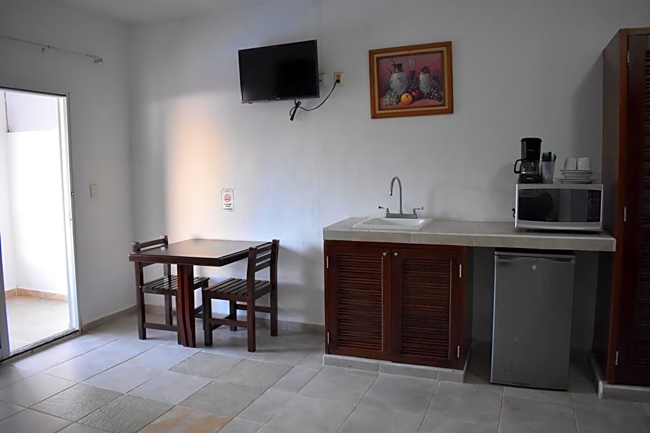 Hotel Plaza Almendros