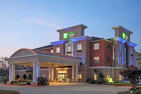Holiday Inn Express & Suites Texarkana by IHG