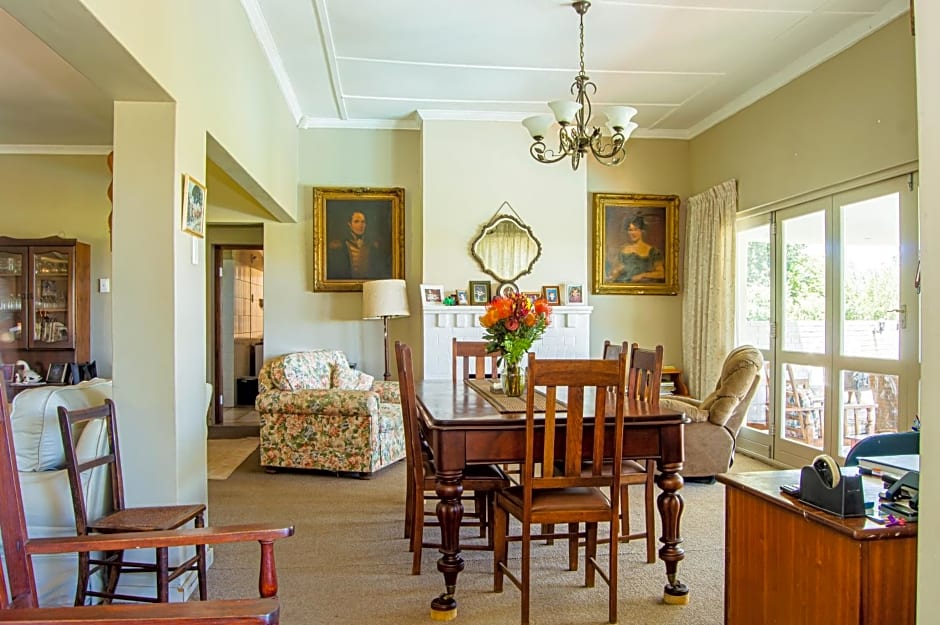 Dunroamin Bed and Breakfast