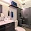 P201 Zocalo 2Bdrm2b AC Rooftop Business C