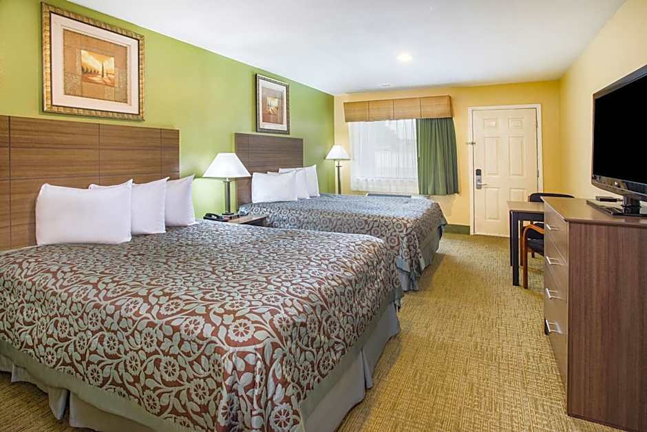 Photo 1 of 4 of Double Room