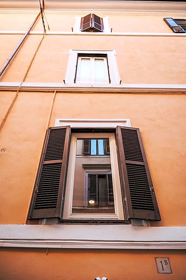 Albergo Delle Regioni, Barberini - Fontana di Trevi