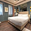 The Glam Boutique Hotel & Apt