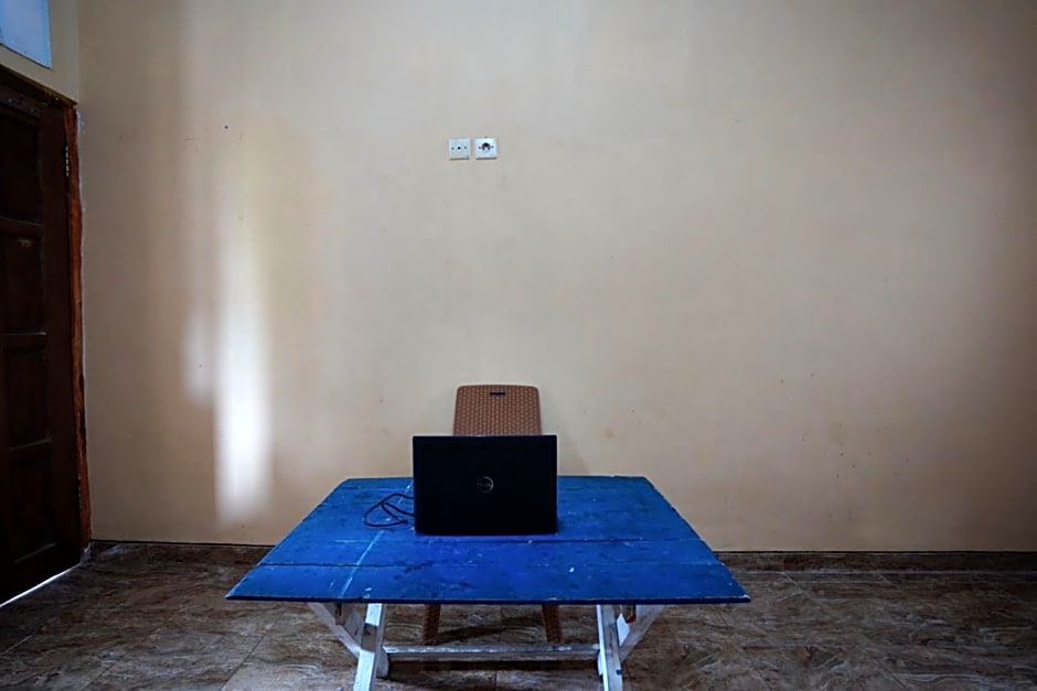 SPOT ON 92480 Iwn Homestay Syariah