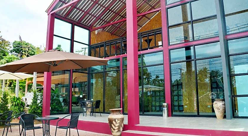 Lanta Hostel - Adult only