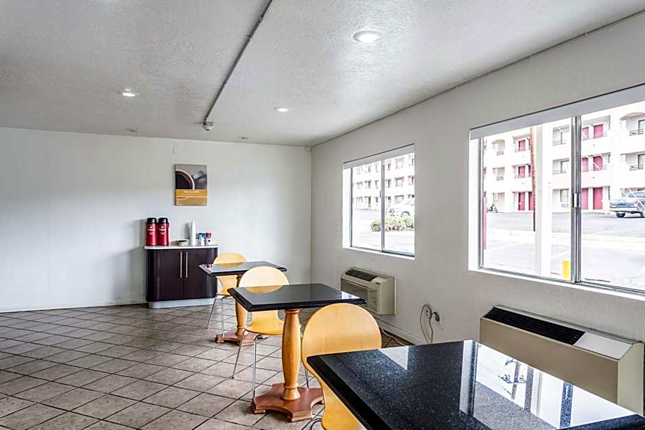 Motel 6 Albuquerque Northeast