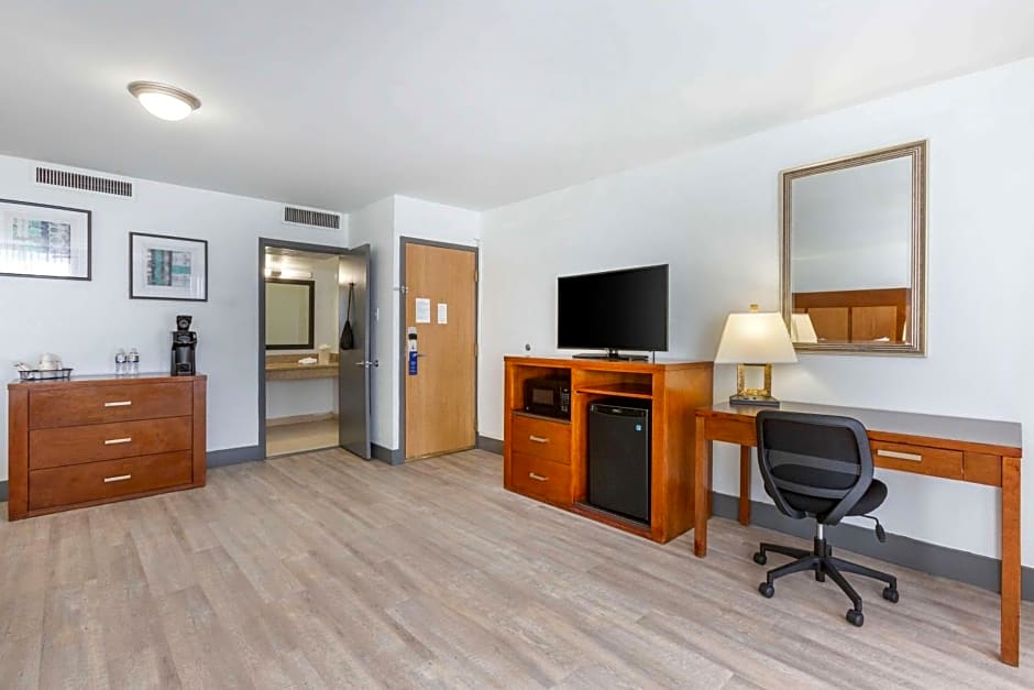 Best Western Plus El Paso Airport Hotel & Conference Center