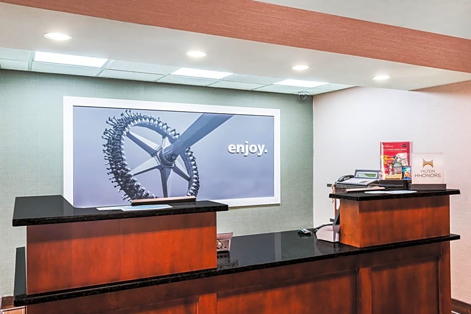 Hampton Inn West Springfield