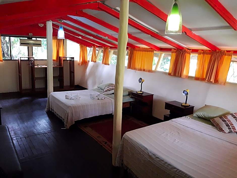 Hotel La Colina