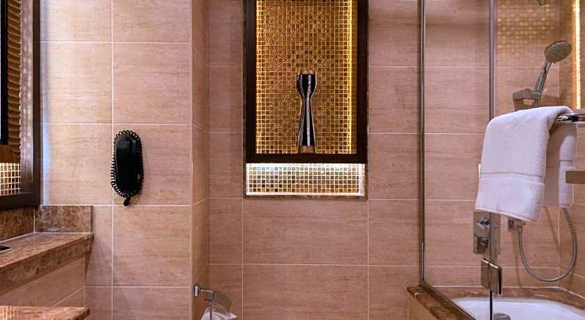 Landmark Premier Hotel