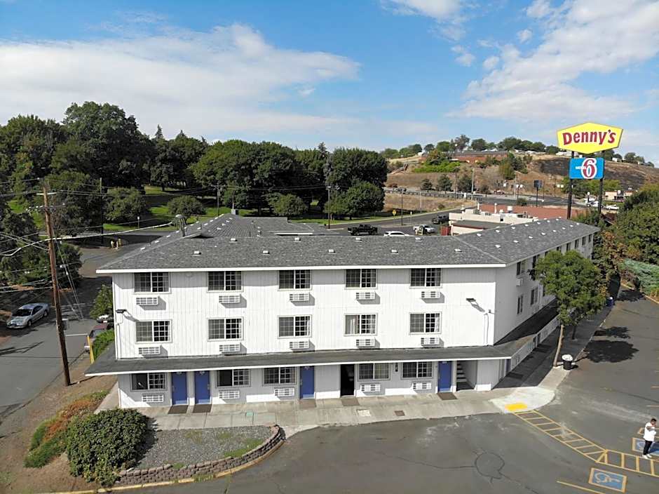 Motel 6 Pendleton, OR - West