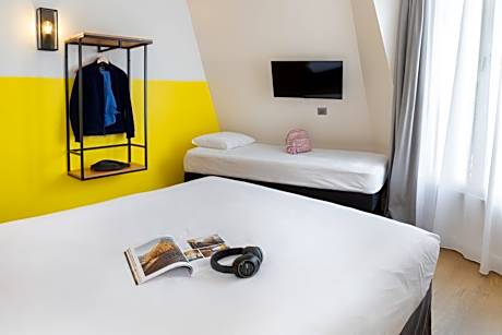 Standard Triple Room with 2 Single Beds and Sofa Bed