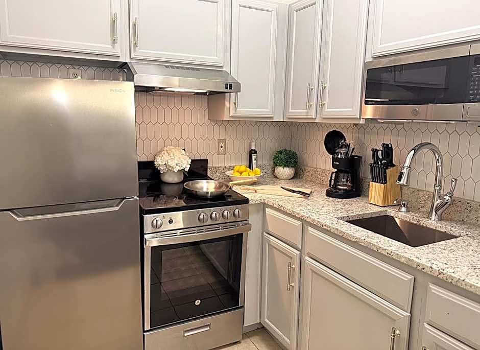 Athens Hotel & Suites