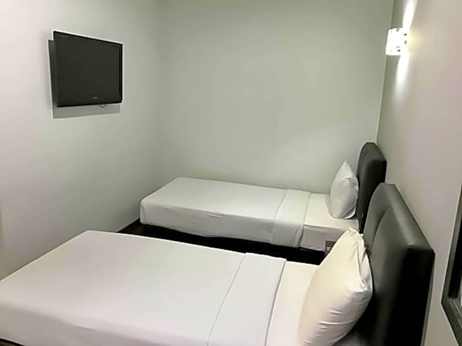 Photo 1 of 4 of Superior Twin Room